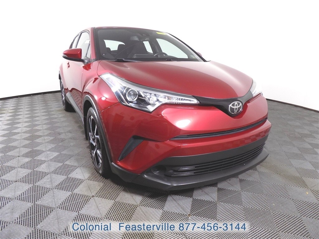 2018 Toyota C-HR XLE photo 2