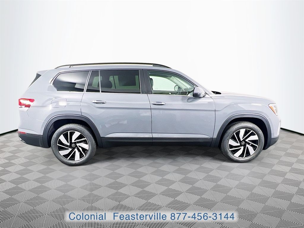 2026 Volkswagen Atlas SE w/Tech - Photo 8