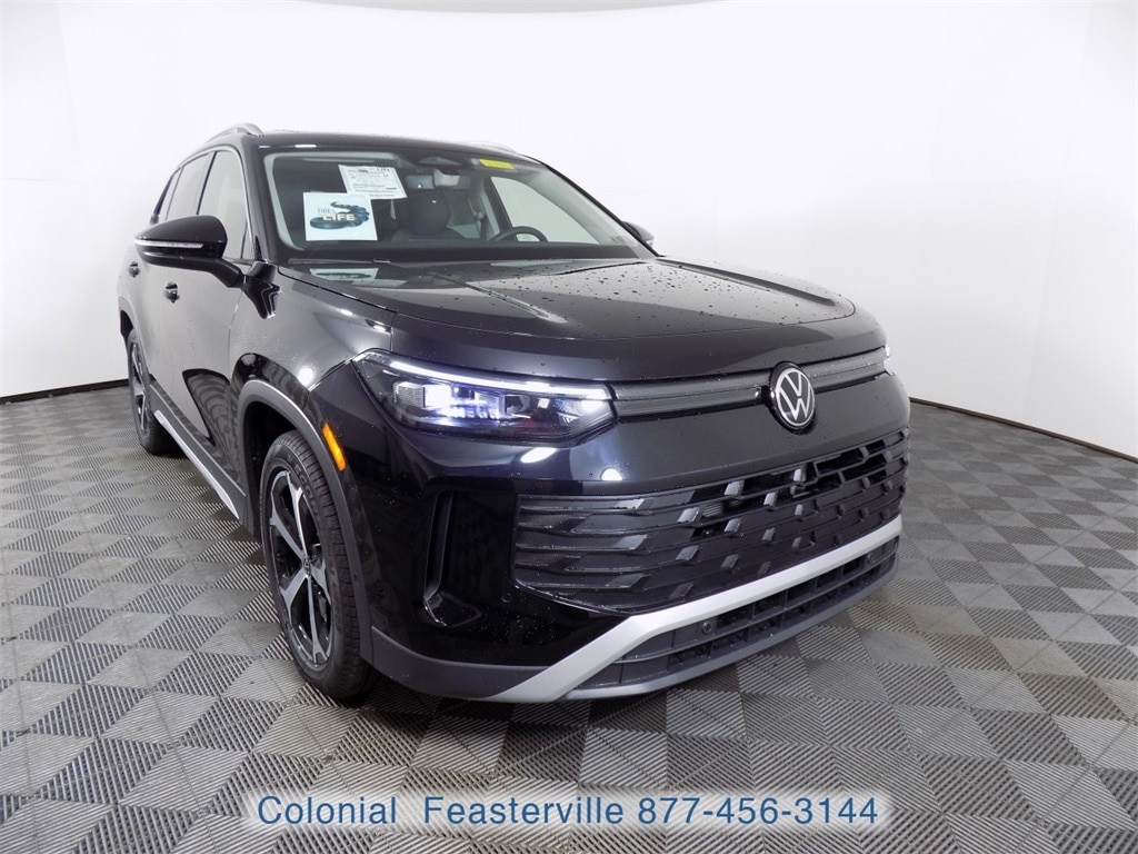 New 2025 Volkswagen Tiguan SE FWD