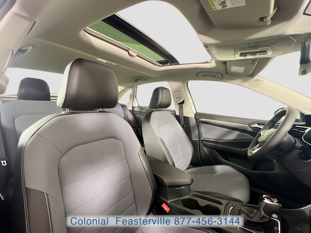 2026 Volkswagen Jetta SE - Photo 39