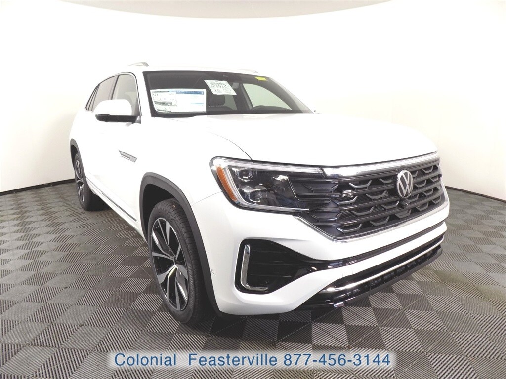 2025 Volkswagen Atlas Cross Sport SEL Premium R-Line photo 2