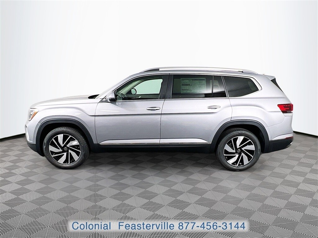 2026 Volkswagen Atlas SEL photo 4
