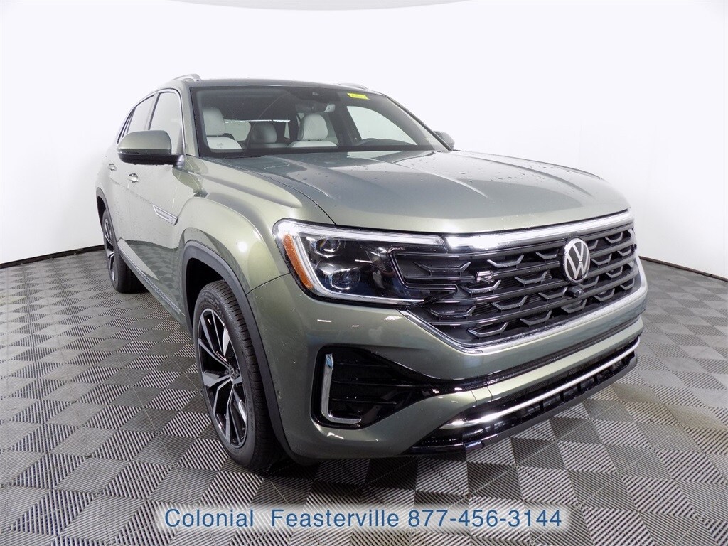2025 Volkswagen Atlas Cross Sport SEL Premium R-Line photo 2