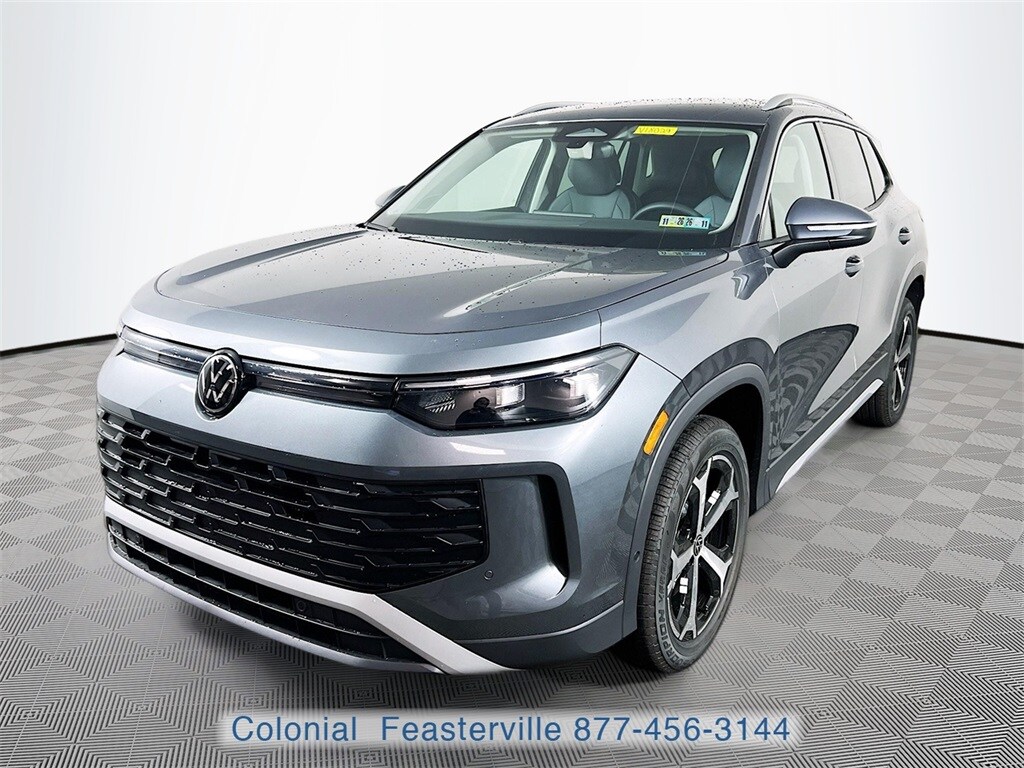 2026 Volkswagen Tiguan SE photo 3