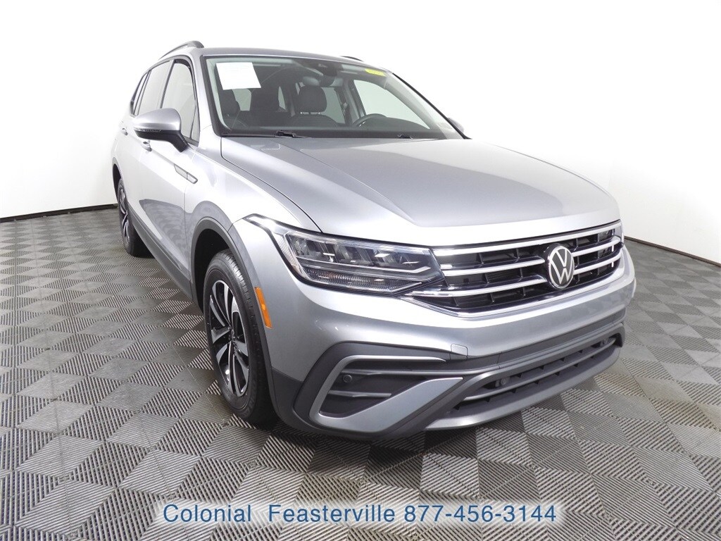 2023 Volkswagen Tiguan S photo 2