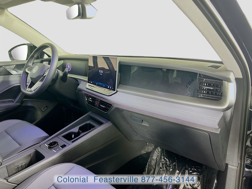 2026 Volkswagen Tiguan SE - Photo 41