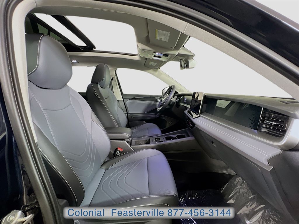 2026 Volkswagen Tiguan SE - Photo 40