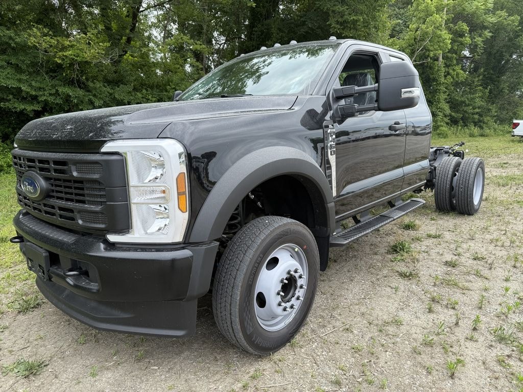 New 2025 Ford F-450 Chassis Cab and Chassis