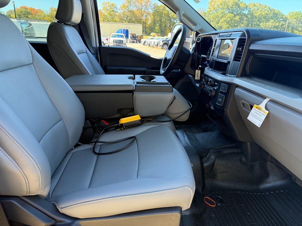 2026 Ford F-450 Super Duty Chassis Cab XL - Photo 11