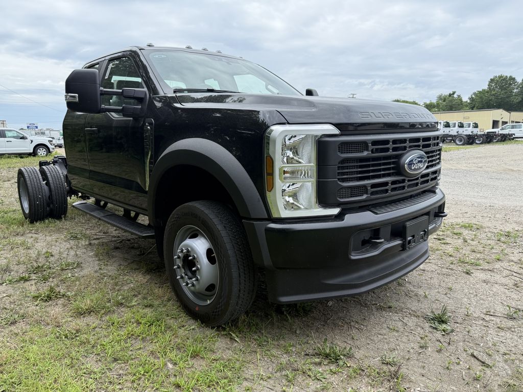 2025 Ford F-450 Super Duty Chassis Cab XL's photo