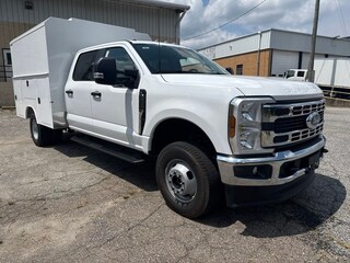 2026 Ford F-350 Chassis Truck Crew Cab