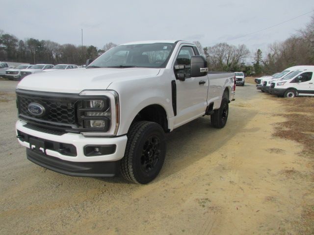 2026 Ford F-350 Base's photo