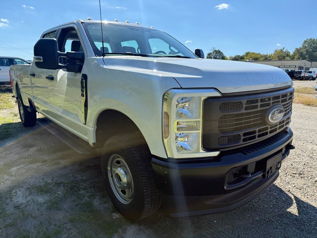 New 2026 Ford F-350 Truck Crew Cab