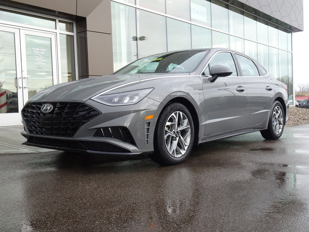 Used 2023 Hyundai Sonata SEL Sedan