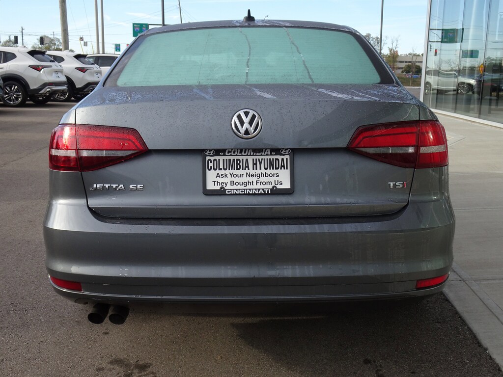 Used 2017 Volkswagen Jetta 1.4T SE Sedan