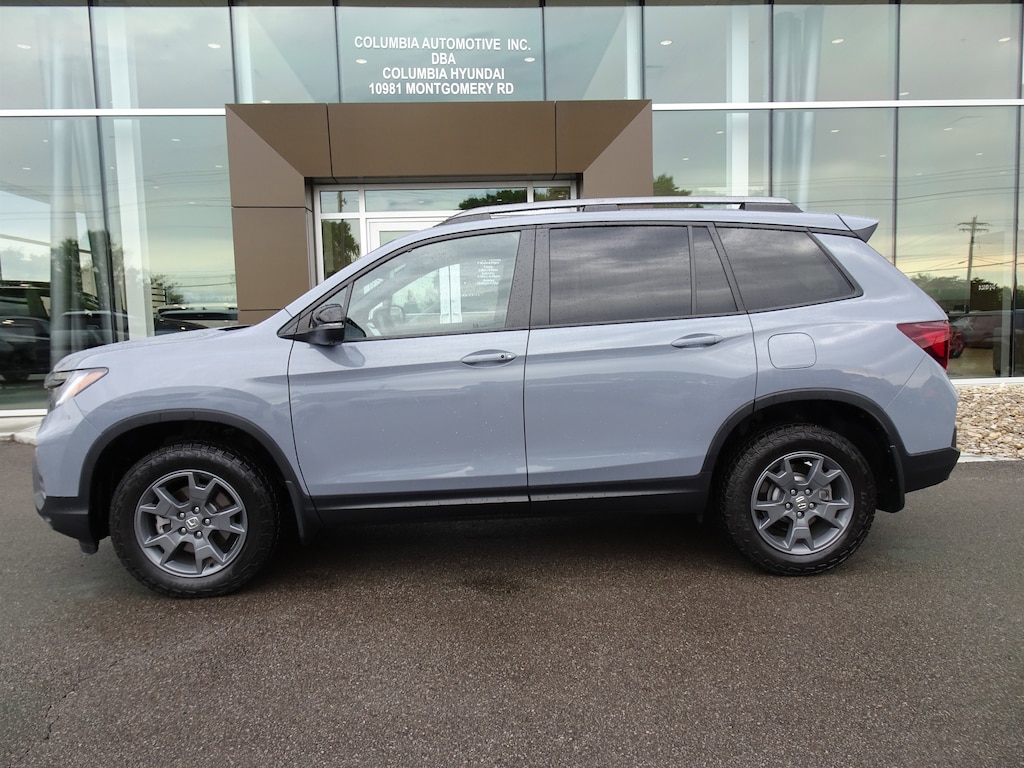 Used 2025 Honda Passport TrailSport SUV