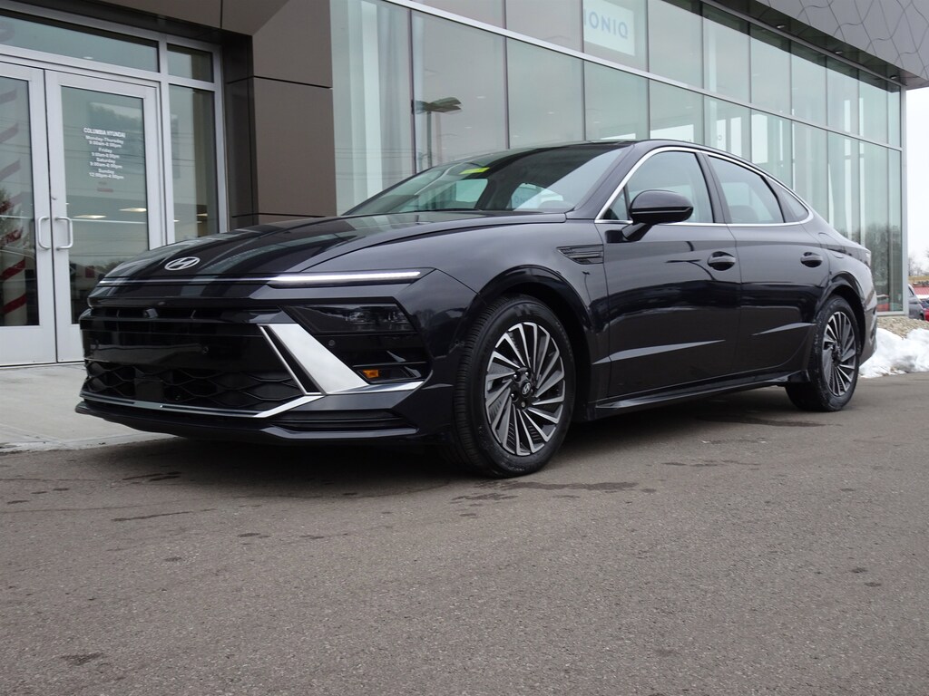 Certified 2024 Hyundai Sonata Hybrid Limited Sedan