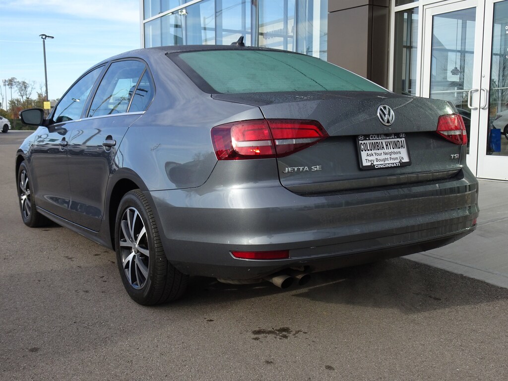 Used 2017 Volkswagen Jetta 1.4T SE Sedan