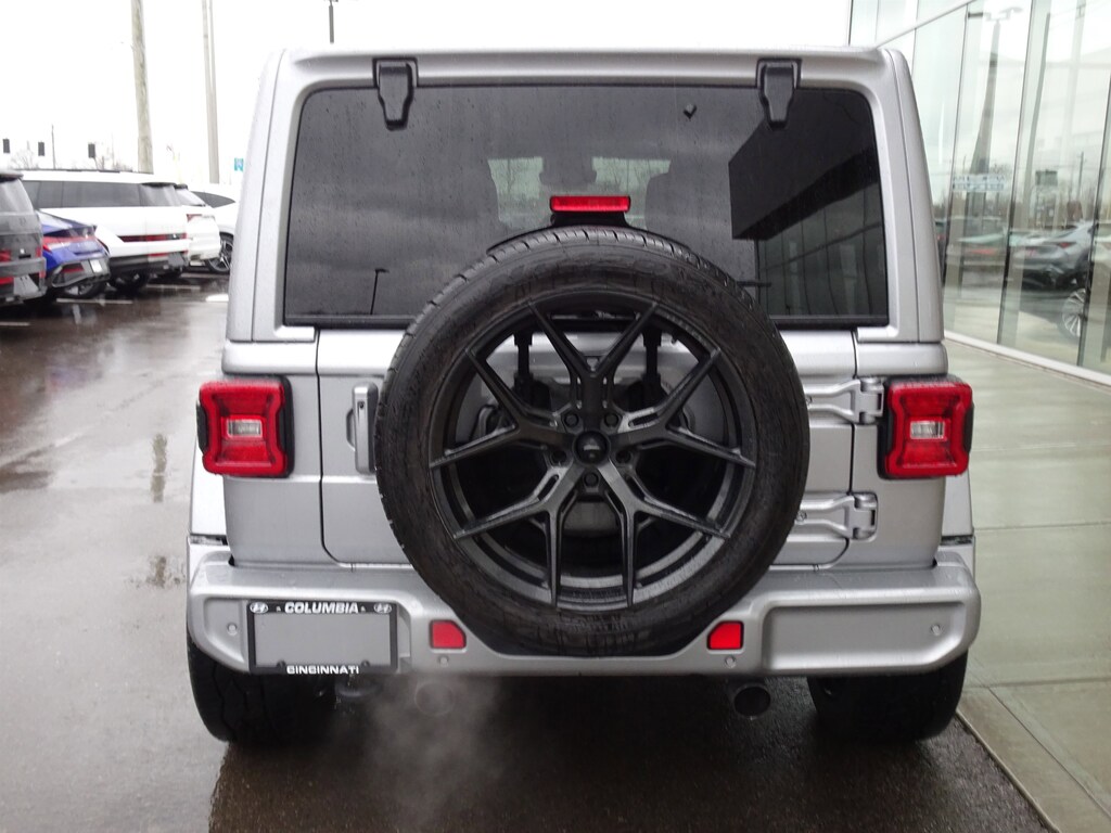 Used 2021 Jeep Wrangler Unlimited Sahara SUV