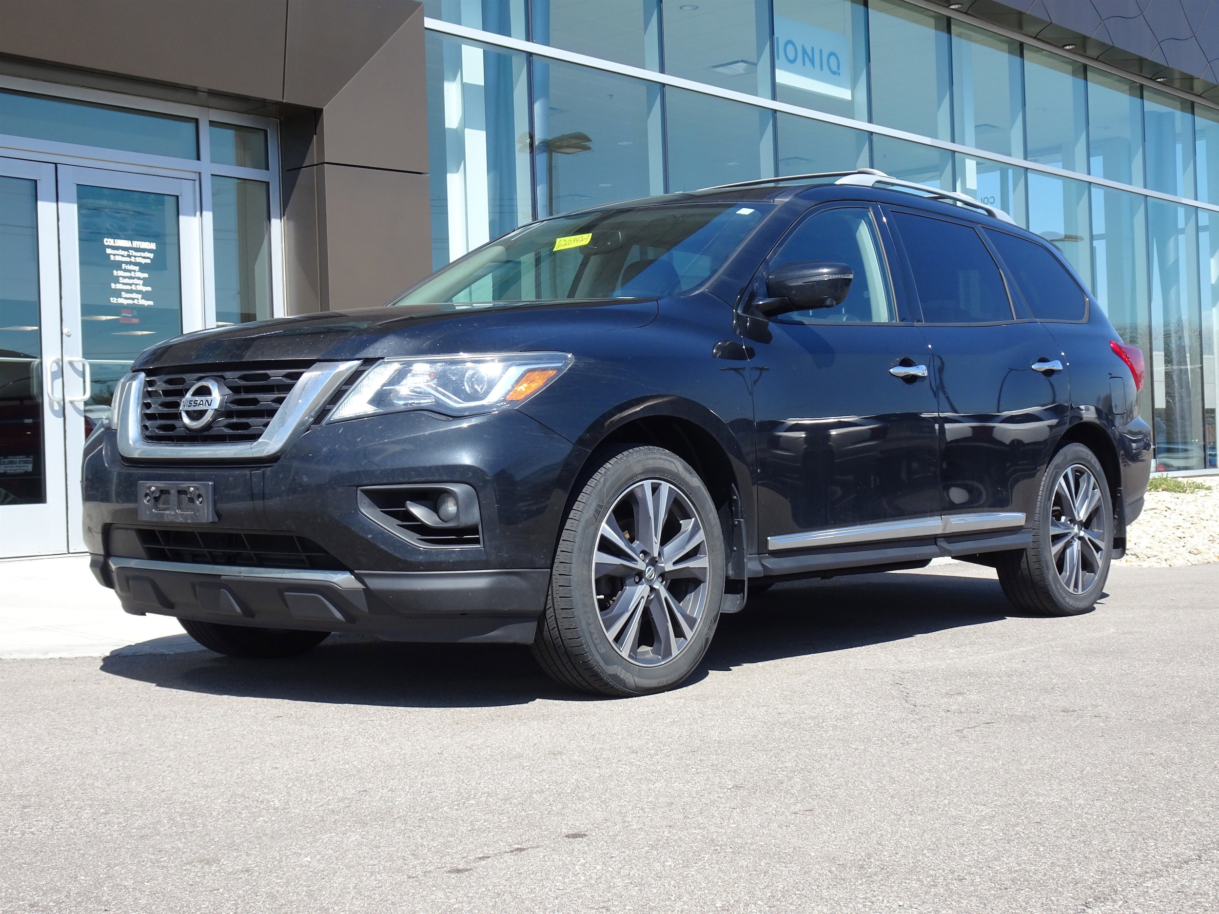2017 Nissan Pathfinder Platinum