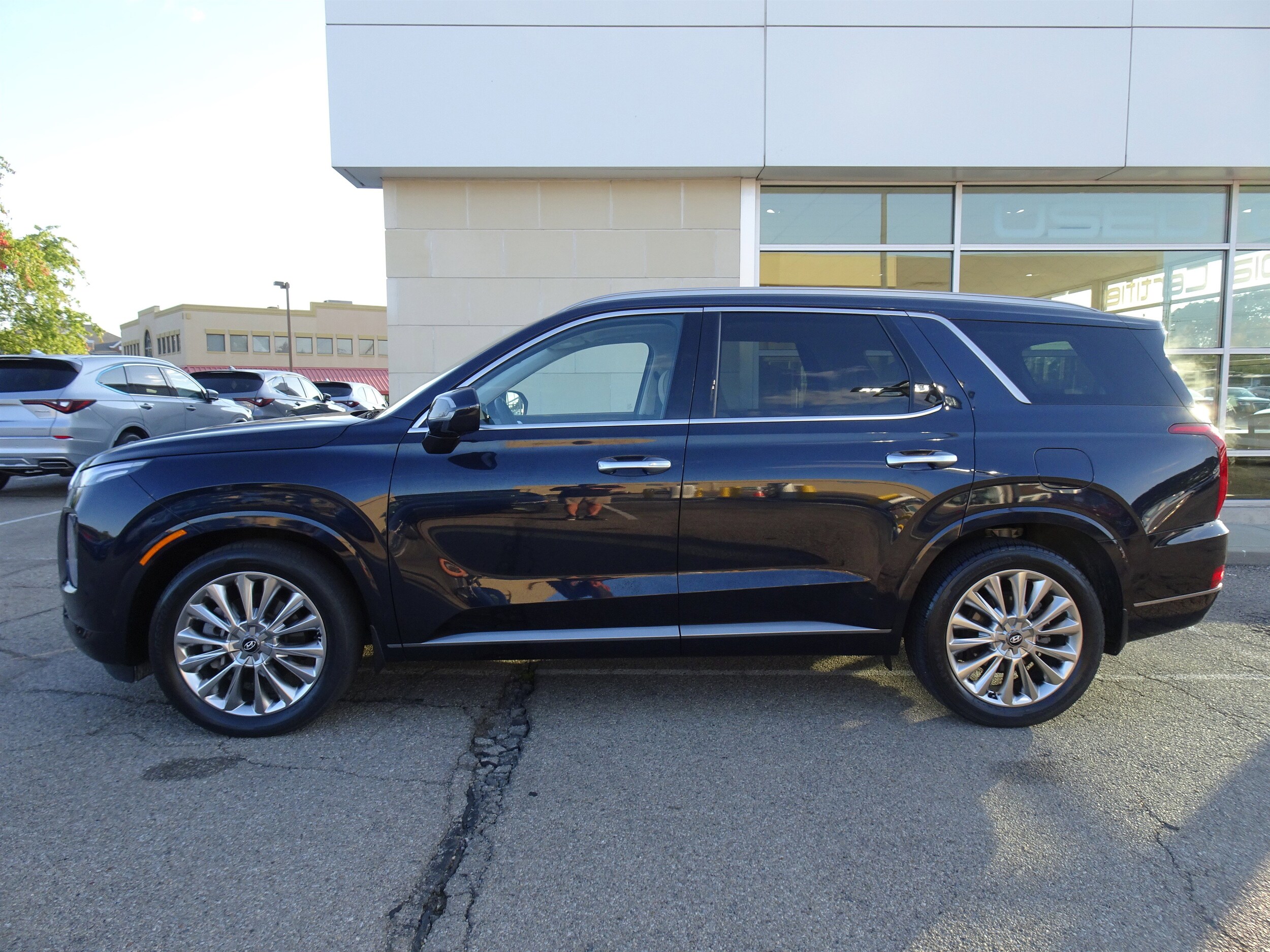 2020 Hyundai Palisade Limited photo 2