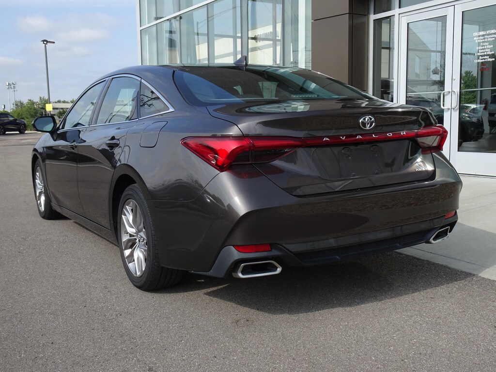 Used 2019 Toyota Avalon XLE Sedan