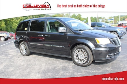 2014 Chrysler Town & Country Touring-L Van