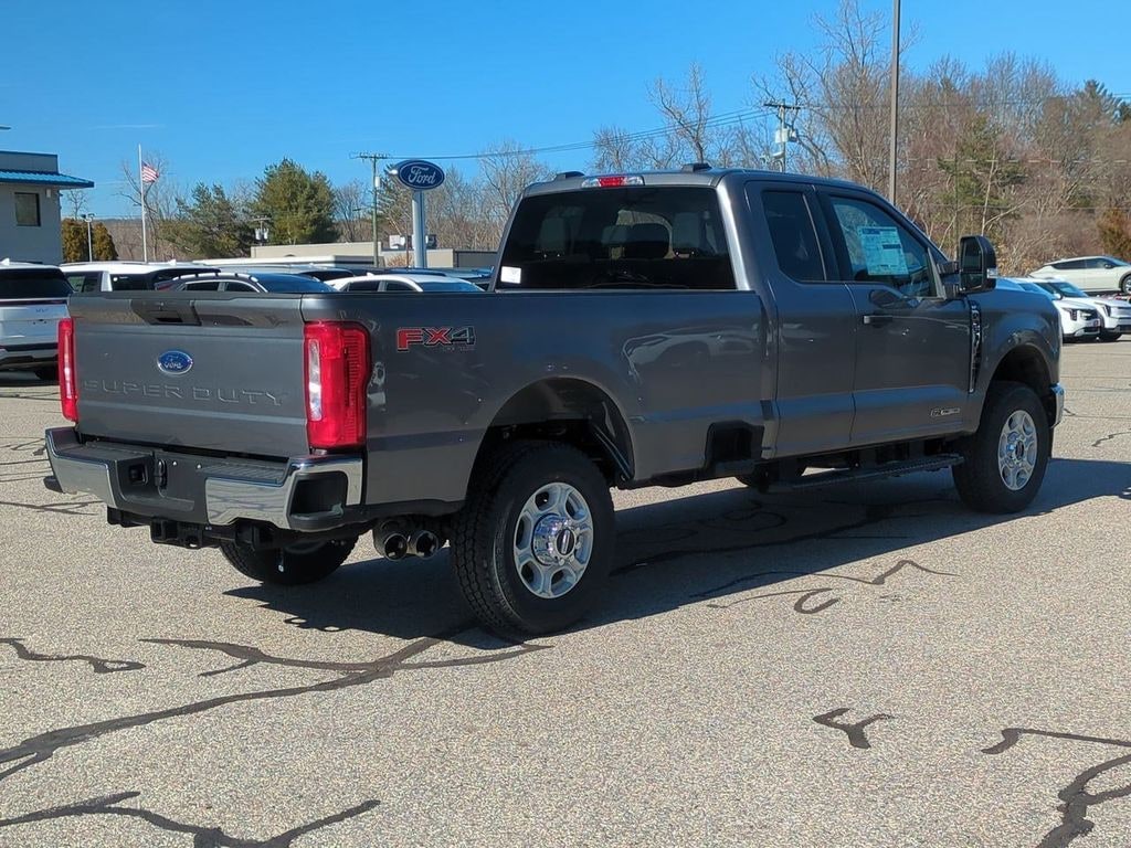 New 2025 Ford F-350 XLT Truck