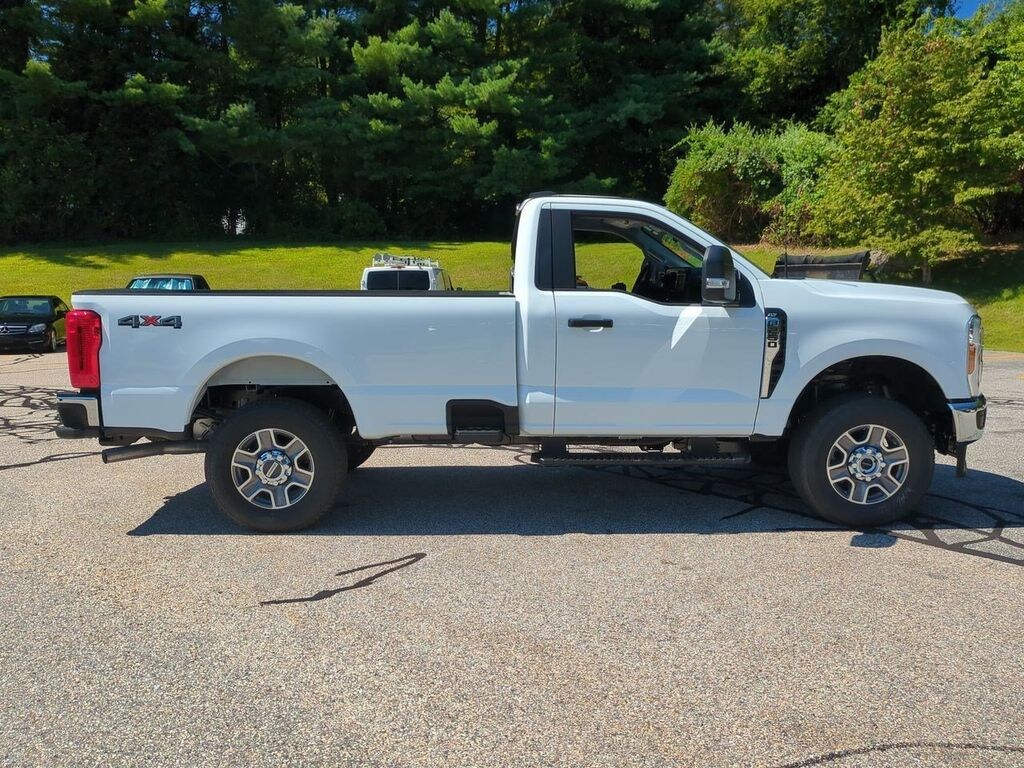 New 2025 Ford F-250 XLT Truck