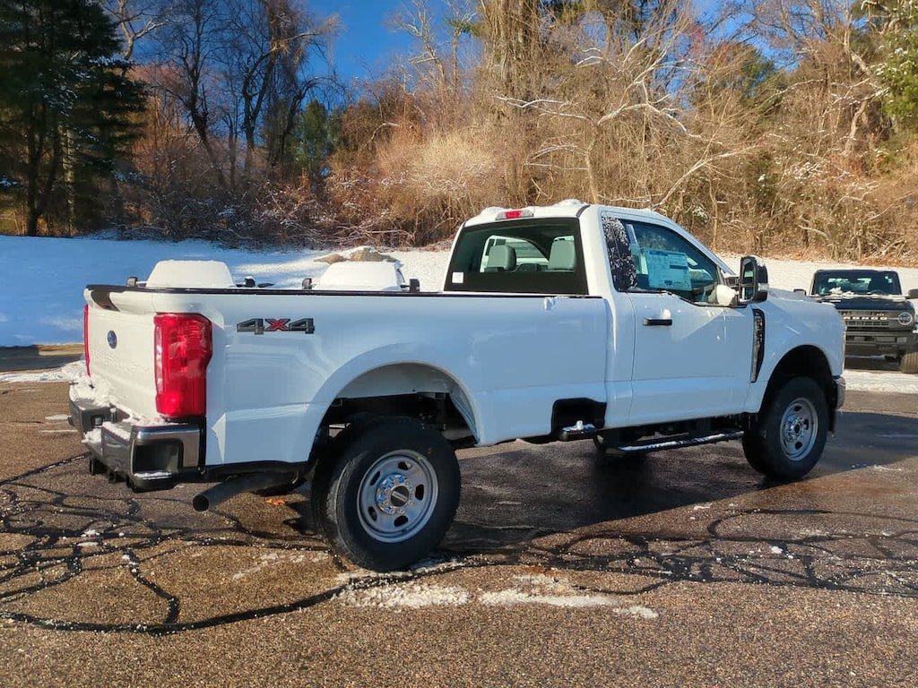 New 2026 Ford F-350 XL 4WD Reg Cab 8 Box Truck