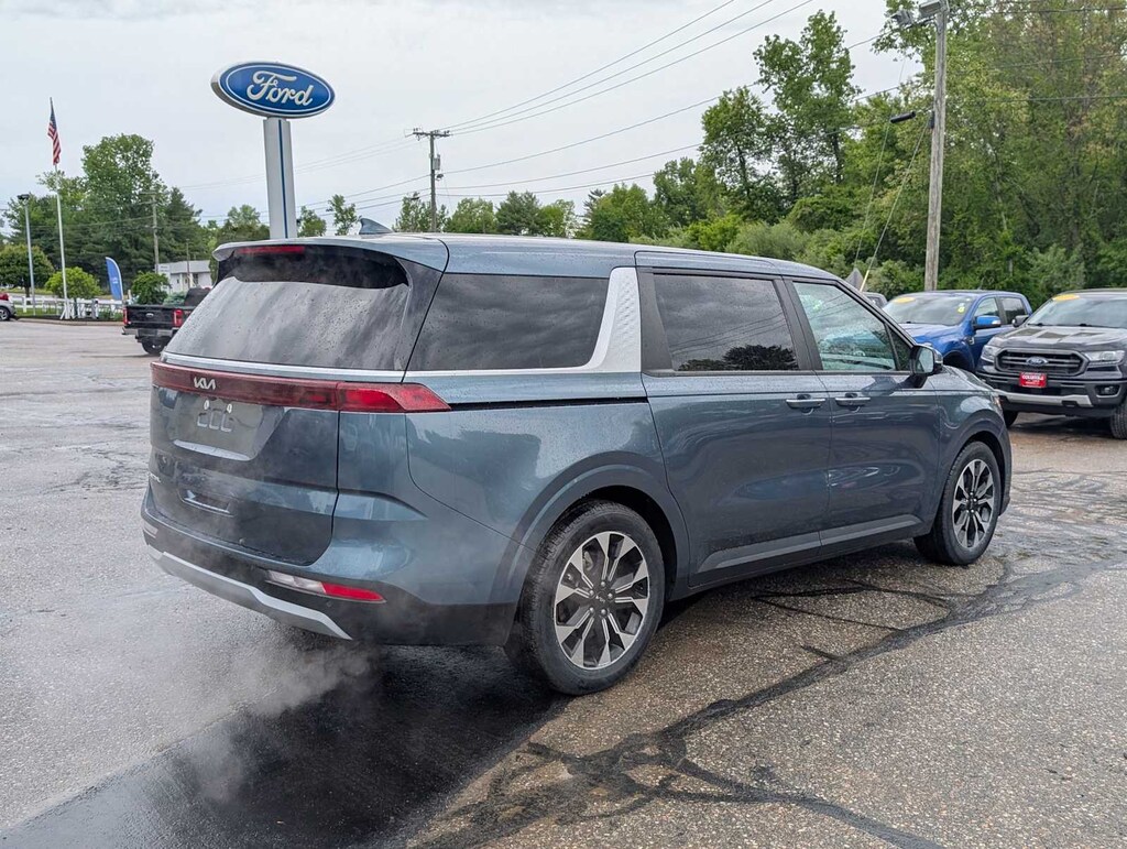 Certified 2024 Kia Carnival EX Van
