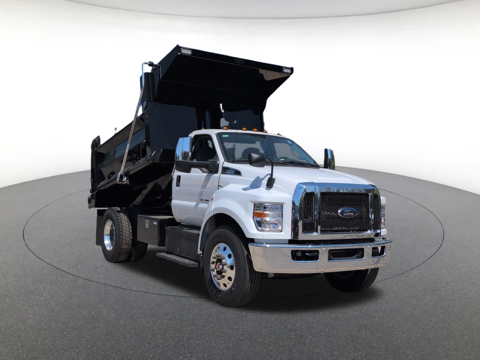 2026 Ford F-750's photo