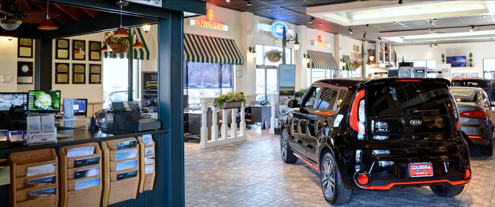 Columbia Ford Inc. Ford Dealership in Columbia CT