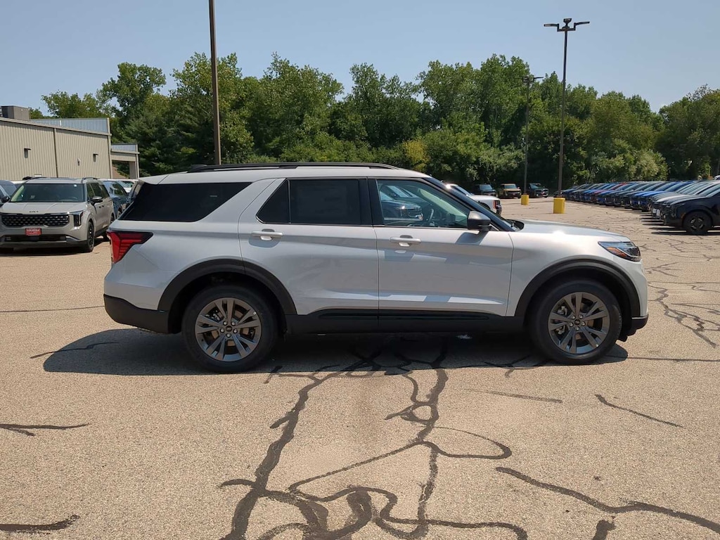 New 2026 Ford Explorer Active w/200A Pkg SUV