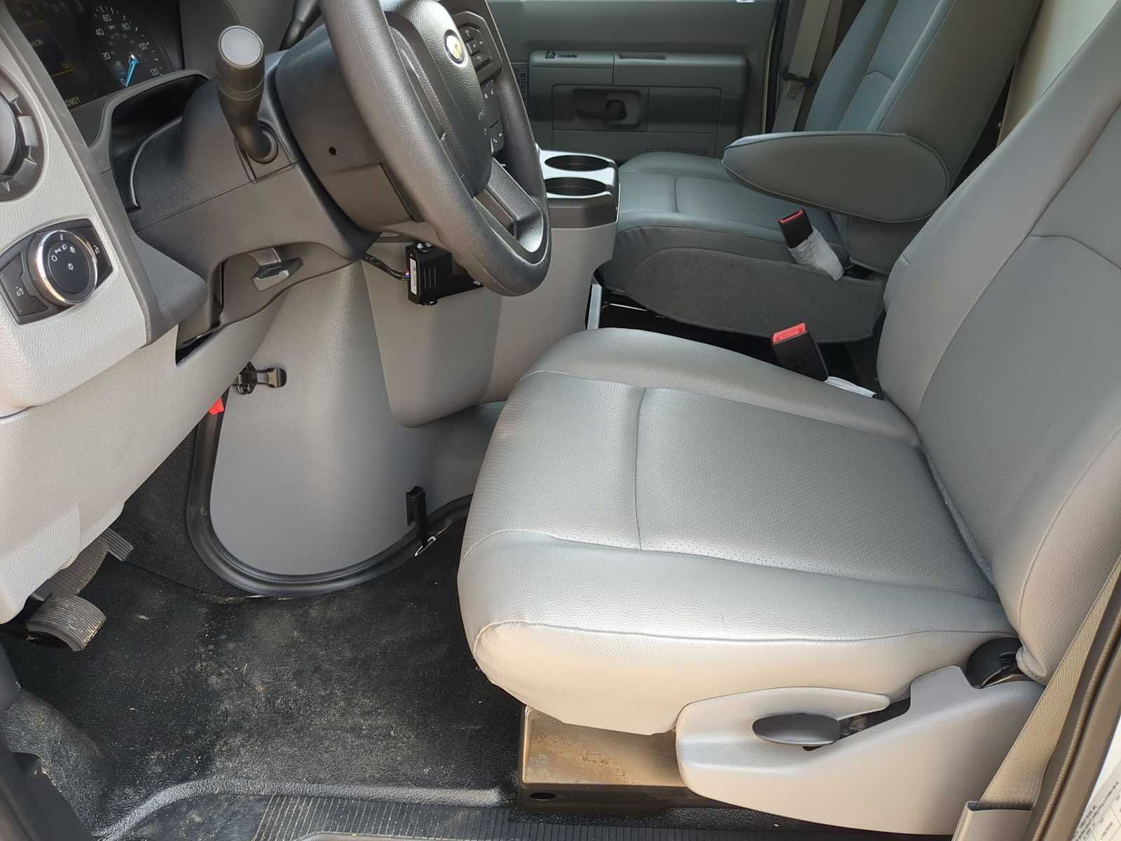2026 Ford E-Series Cutaway Base - Photo 15
