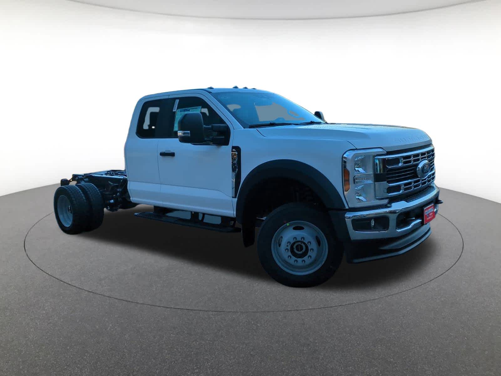 2026 Ford F-550 Super Duty Chassis Cab