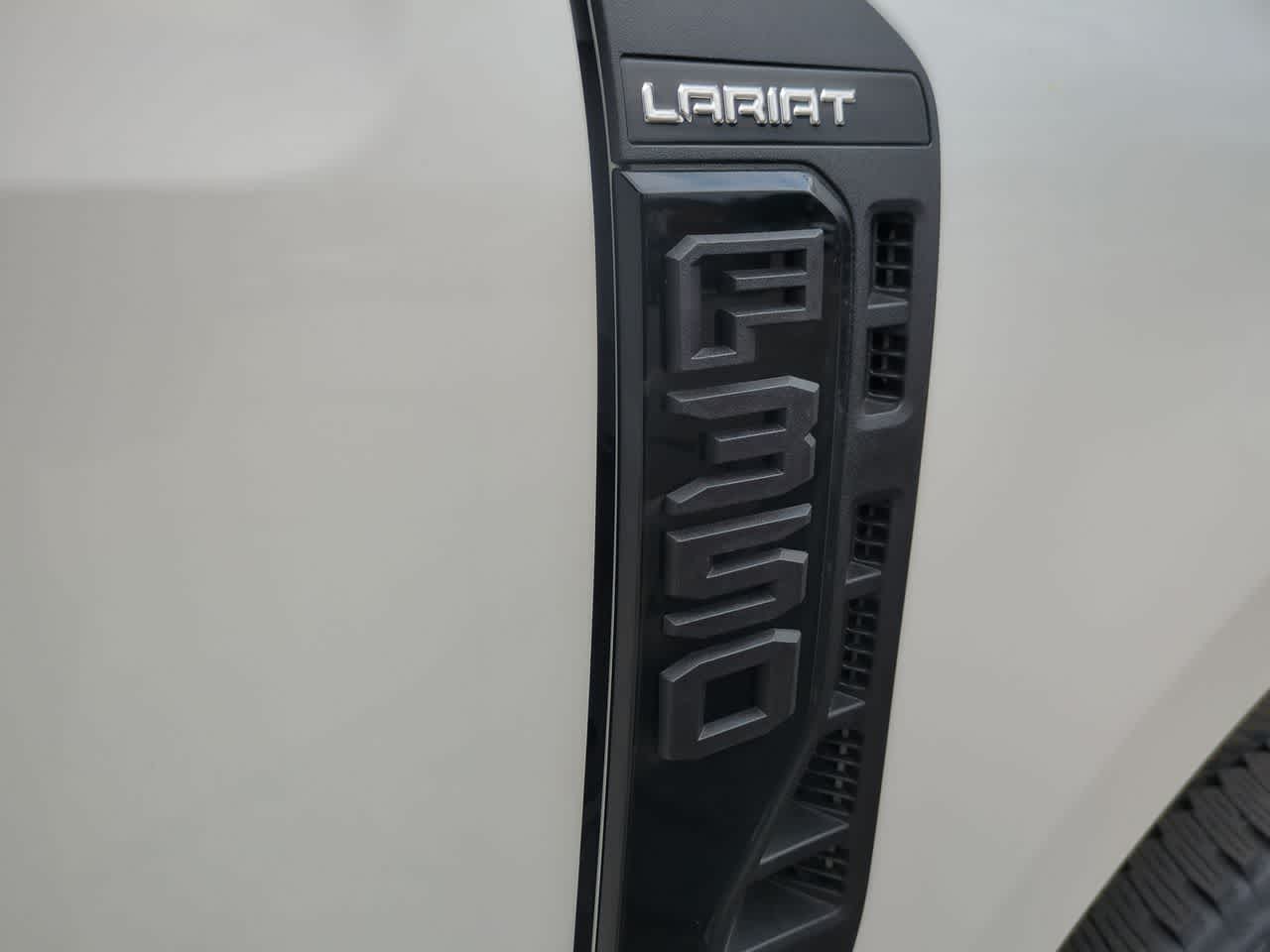 2026 Ford F-350 Super Duty Lariat - Photo 28