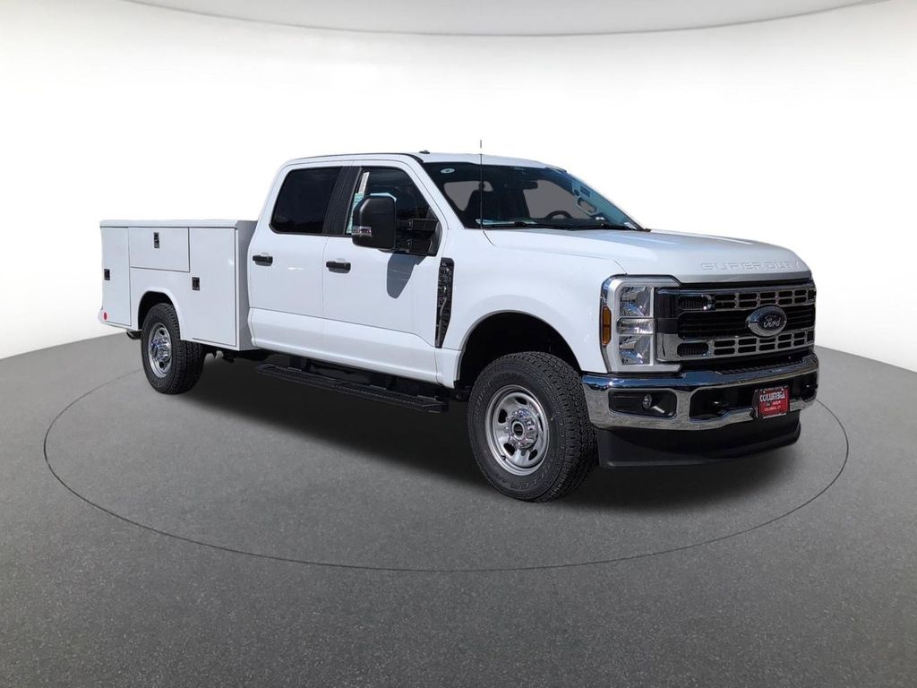 2026 Ford F-350 Super Duty Chassis Cab