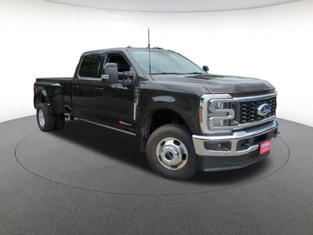 New 2025 Ford F-350 Lariat Truck