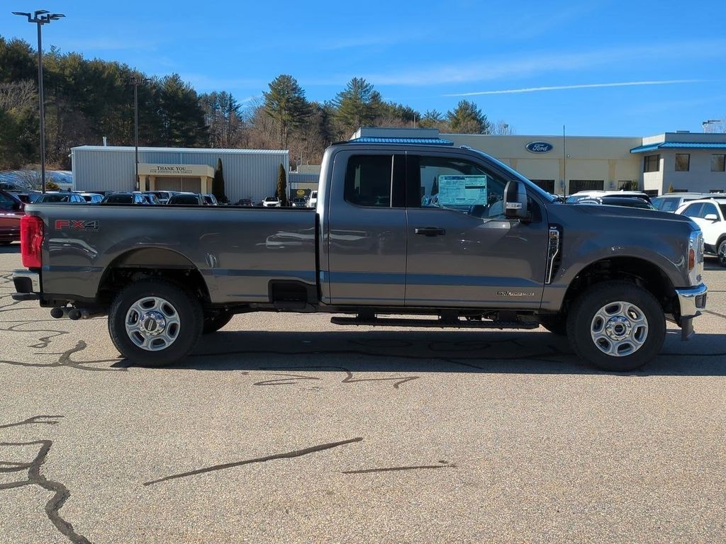 New 2025 Ford F-350 XLT Truck