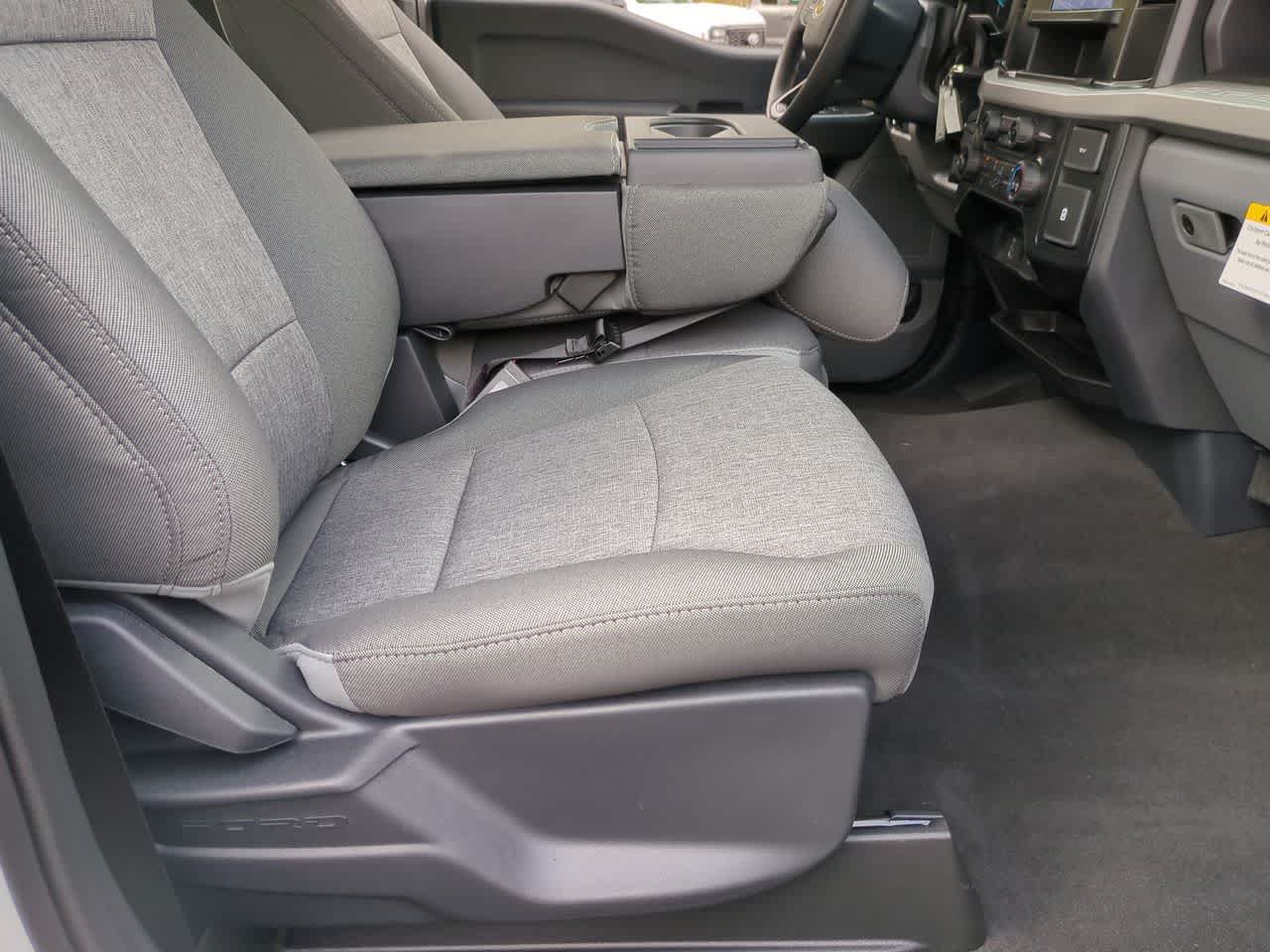 2026 Ford F-350 Super Duty XL - Photo 28