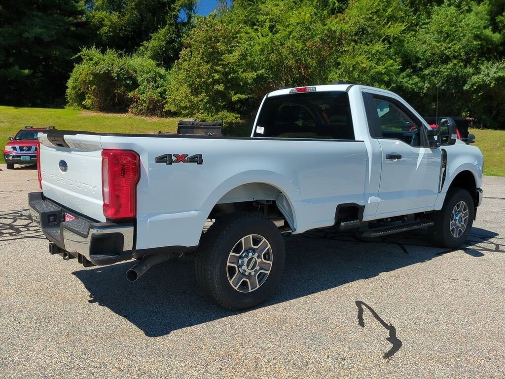 New 2025 Ford F-250 XLT Truck