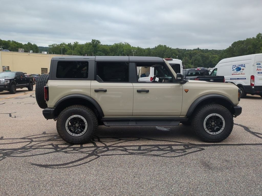 New 2025 Ford Bronco Badlands SUV