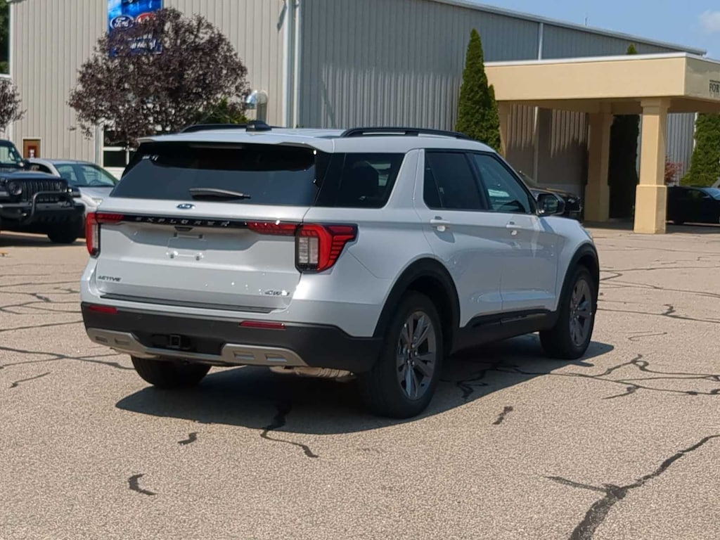 New 2026 Ford Explorer Active w/200A Pkg SUV