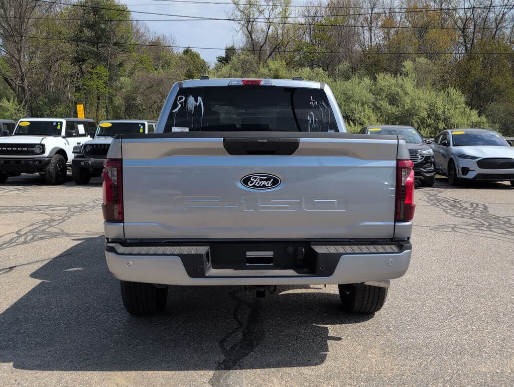 New 2026 Ford F-150 STX 4WD Supercrew 5.5 Box Truck