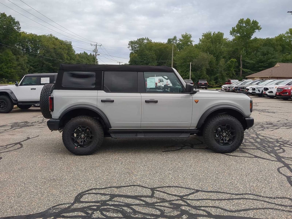 New 2026 Ford Bronco Badlands SUV