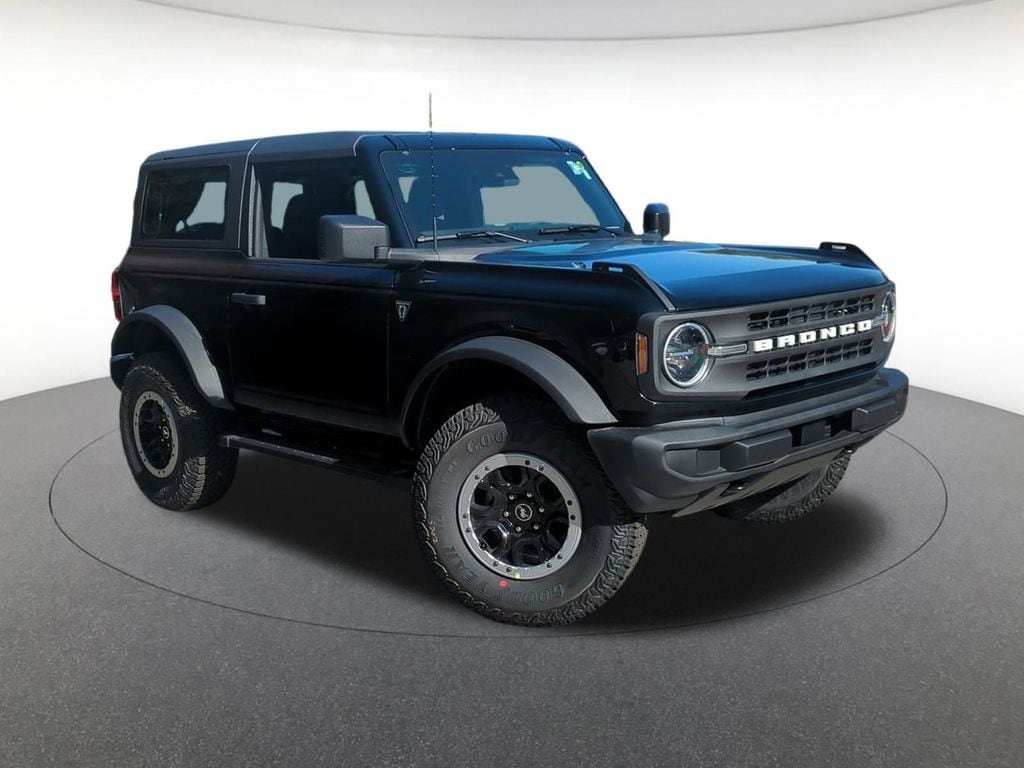 New 2025 Ford Bronco Base SUV
