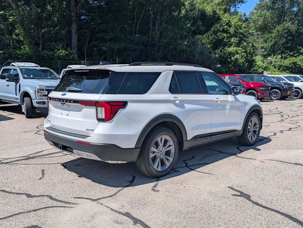New 2026 Ford Explorer Active w/200A Pkg SUV
