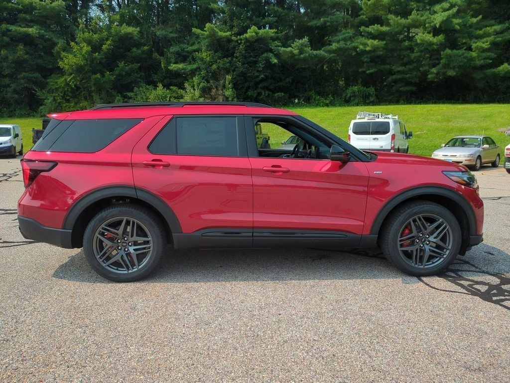 New 2025 Ford Explorer ST-Line SUV