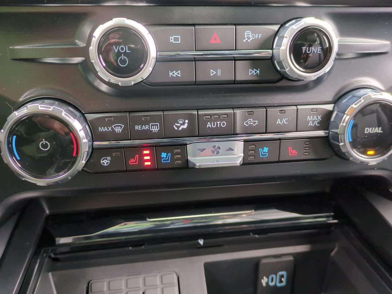 2026 Ford F-350 Super Duty Lariat - Photo 17